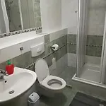 فندق مبيت وإفطار Rodina