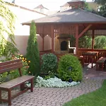 Rodina Bed & Breakfast
