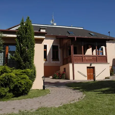 Rodina Bed and breakfast