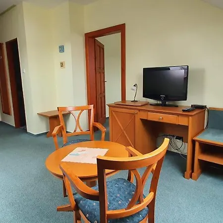 Bed and breakfast Rodina 2*